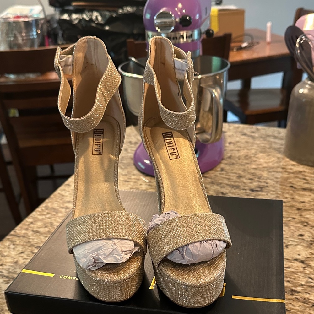 Gold Glitter 5 inch platform heels